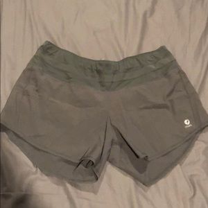 Oiselle Roga shorts